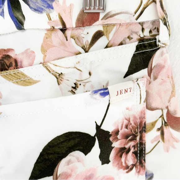 7 For All Mankind JEN7 Floral Cropped Skinny Jeans Capri Ankle — Size 8 - Picture 7 of 10